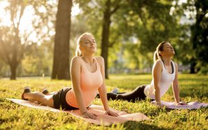 Yoga Training & Stretching in der Natur